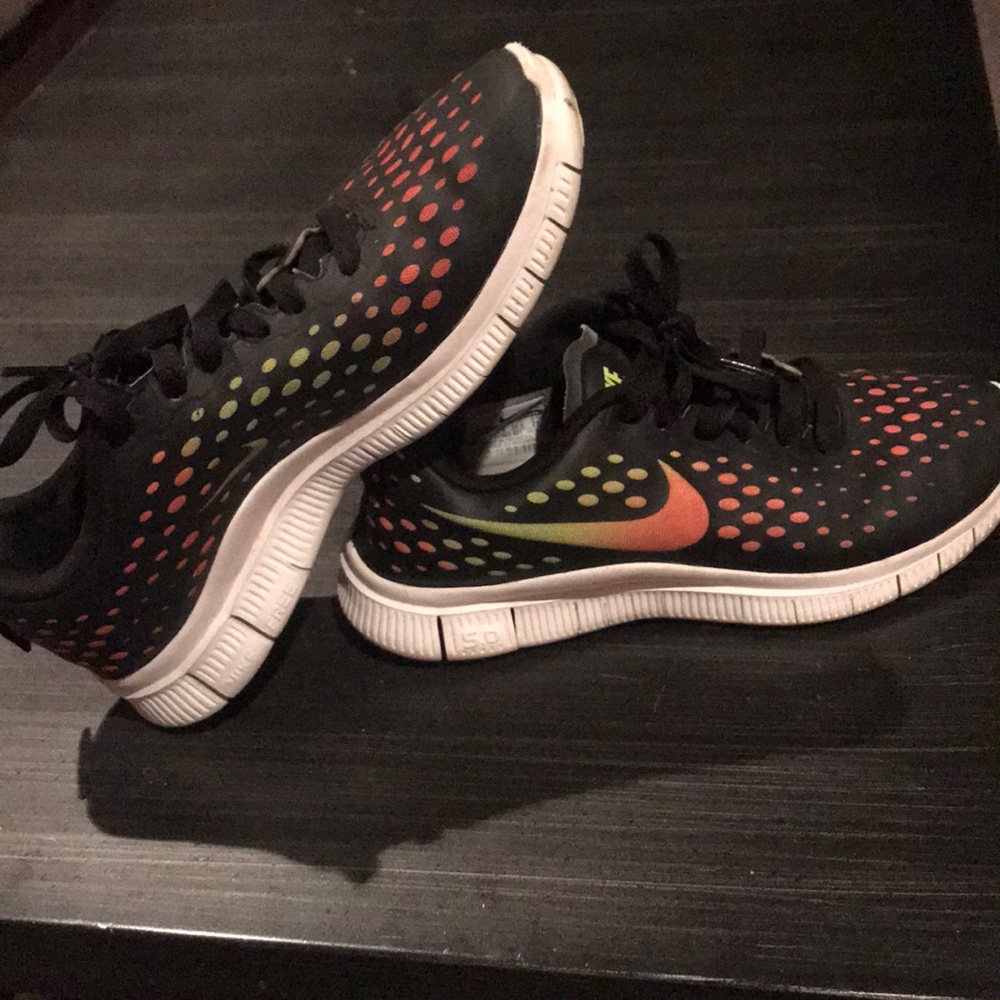 Nike free express shoes